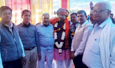 माली ने सेवानिवृत्ति पर लिया समाज सेवा का संकल्प, महासभा ने किया सम्मान