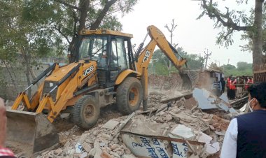 विरोध भी हुआ सहमति भी बनी, उदयपुरवाटी कस्बे में नगर पालिका ने 3 जगहों से हटाया अतिक्रमण