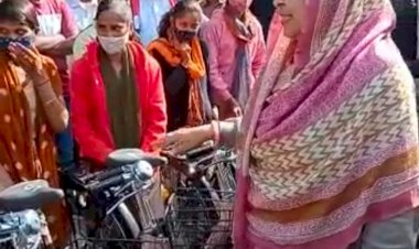 मालपुर सीनियर सेकेंडरी स्कूल में विधायक साफिया जुबेर के आतिथ्य में सम्पन्न हुआ साइकिल वितरण समारोह