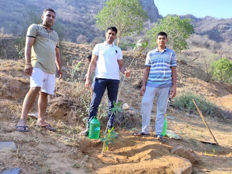 जोईंट कमिश्नर राजकुमार यादव ने पर्यावरण दिवस पर पानी की टंकी खेली व सौ पेड़ों की वाटिका का शुभारम्भ किया