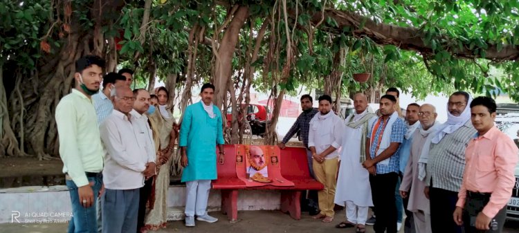 भारतीय जनसंघ के संस्थापक श्यामा प्रसाद मुखर्जी के जन्मदिन पर किया वृक्षारोपण
