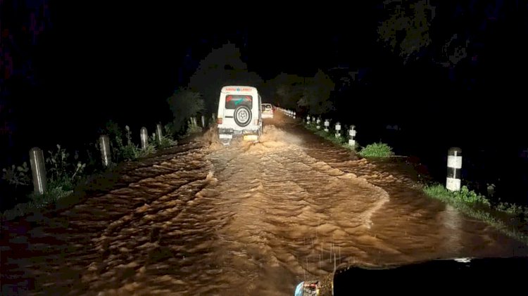 जयपुर के चोमू में झमाझम बारिश थाने में भी भर गया पानी