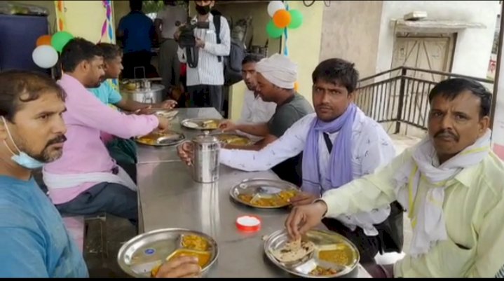 डीग में इंदिरा रसोई शुरू, गरीबों को 8 रूपए में मिलेगा गरम स्वच्छ और ताजा भोजन