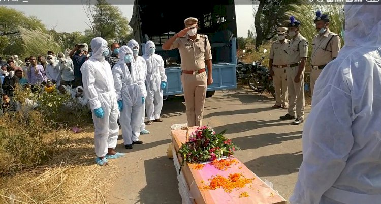 बीमार सीआरपीएफ के एएसआई की मौत ,  सैन्य सम्मान से किया अन्तिम संस्कार