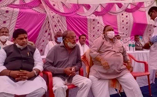 विधायक बाबूलाल बैरवा ने नवसृजित ग्राम पंचायत नागल रूपा मे राजीव केन्द्र का शिलान्यास  व और कालवाडी मे विधालय क्रमाैन्नत किया उद्घाटन